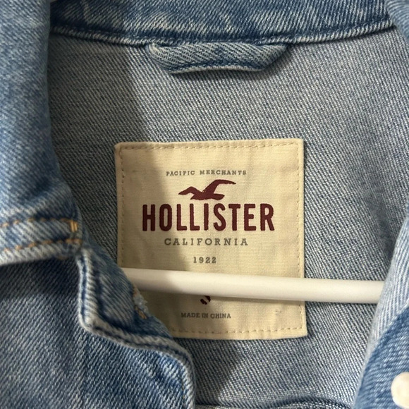 Hollister Light Wash Jean Jacket - Picture 3 of 3